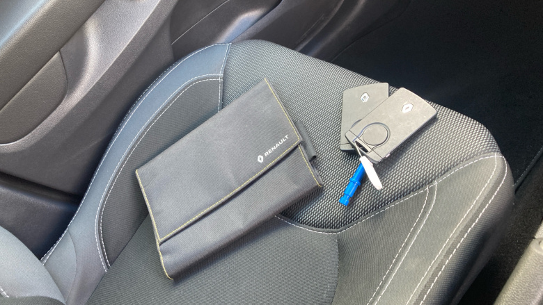 Renault Clio 0.9 TCE 90 Iconic 5dr Petrol Hatchback